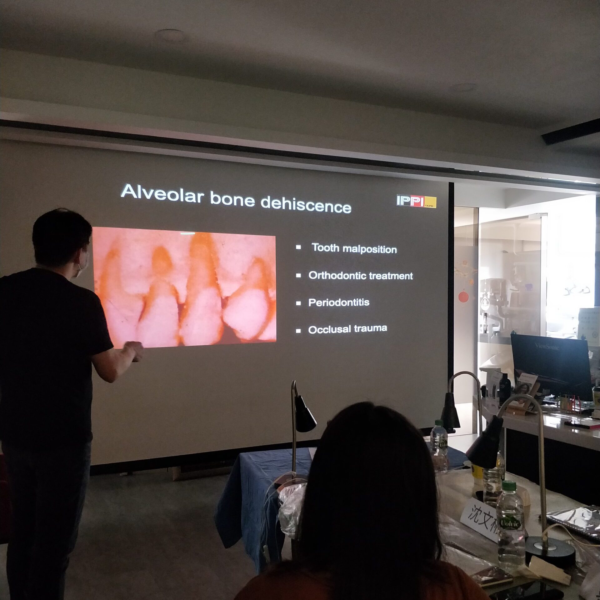 牙周與顯微手術課程